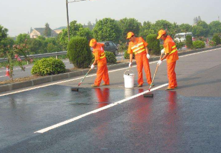 鹰潭 彩色路面喷漆维修改色的使用寿命有多长？